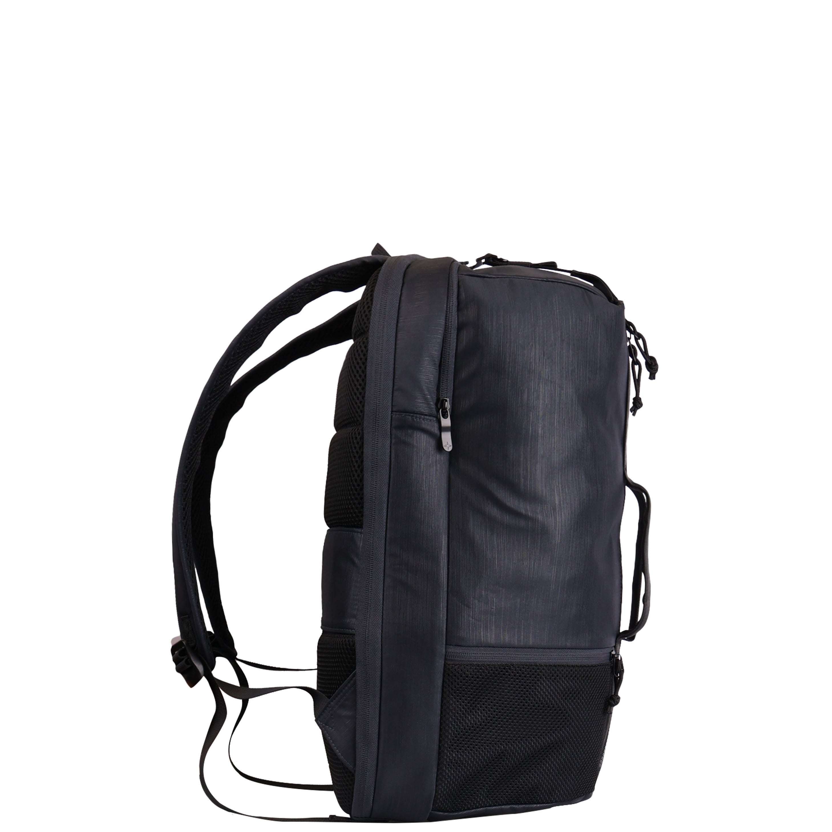 AUCKLAND BACKPACK WORLD TRAVELLER