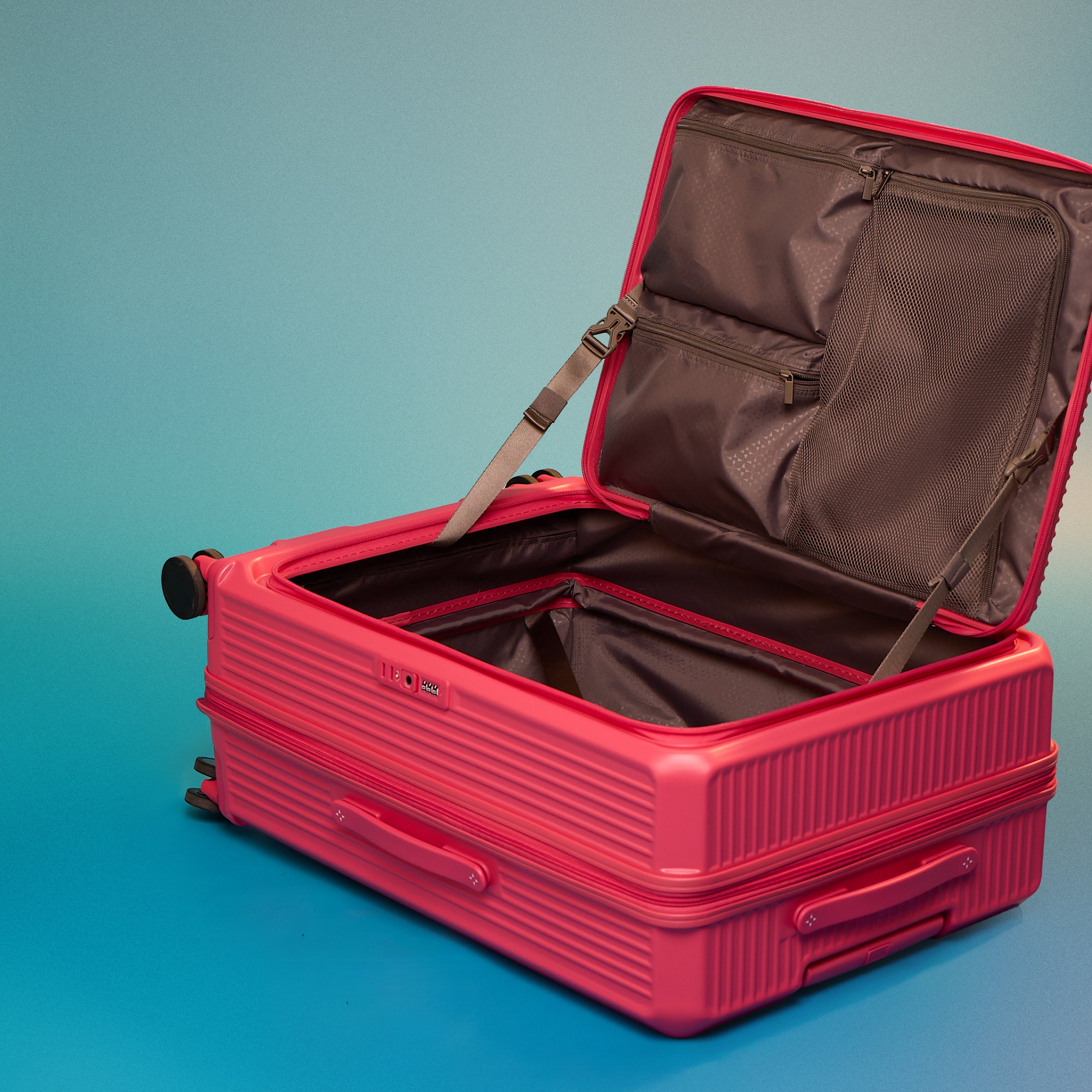 DUBAI PACK-ALL MEDIUM+ WORLD TRAVELLER