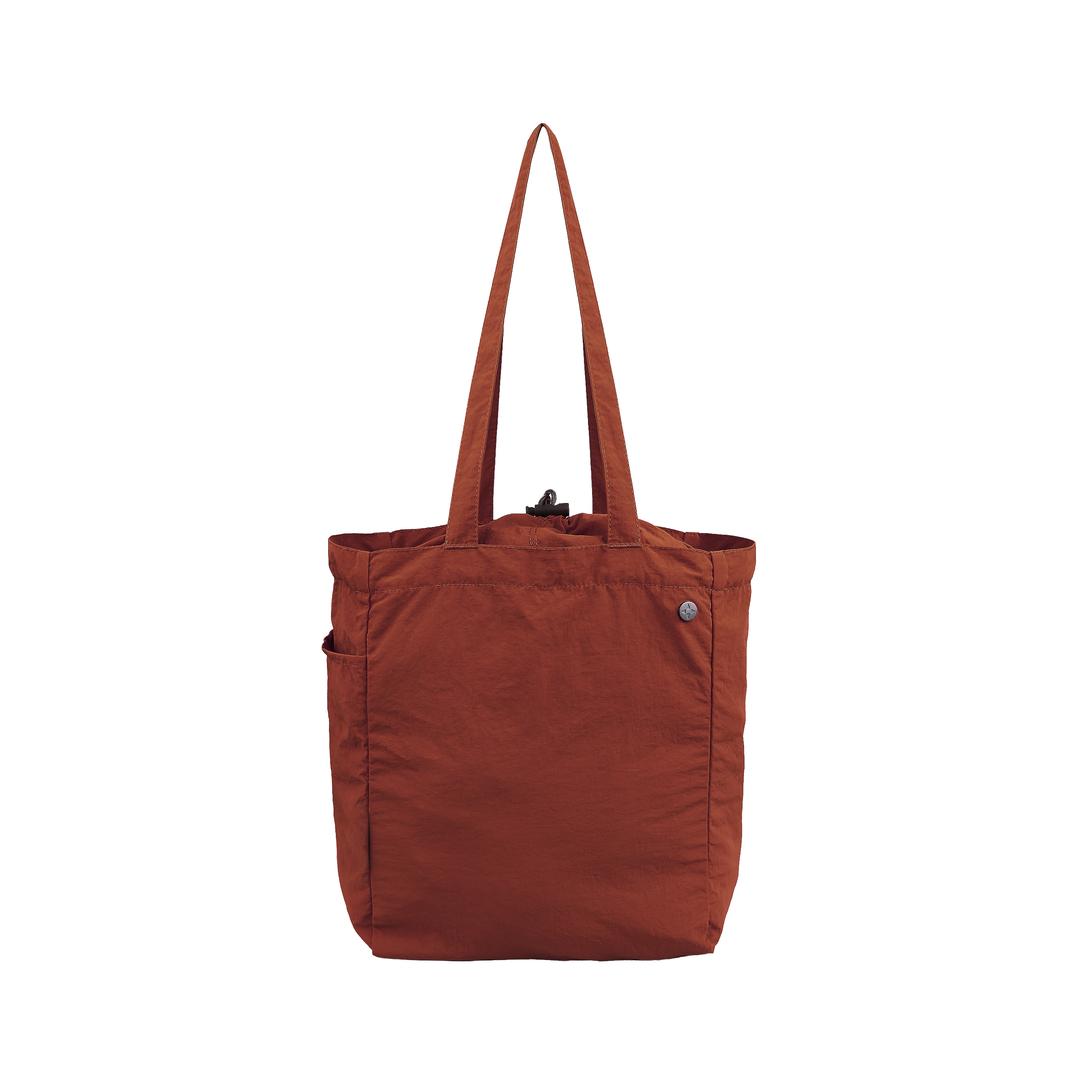 WORLD TRAVELLER Pocket Tote Bag