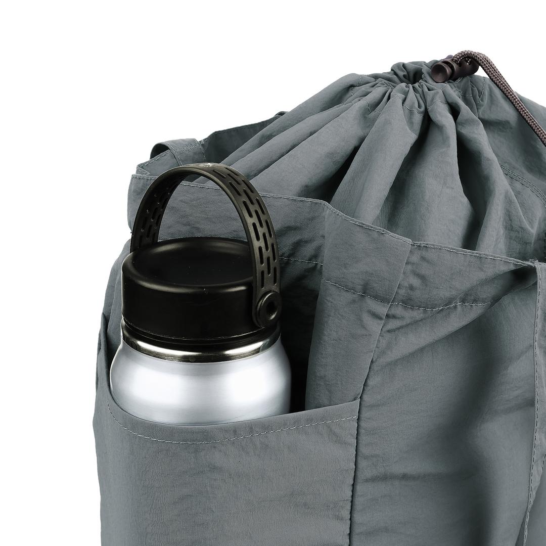 WORLD TRAVELLER Pocket Tote Bag