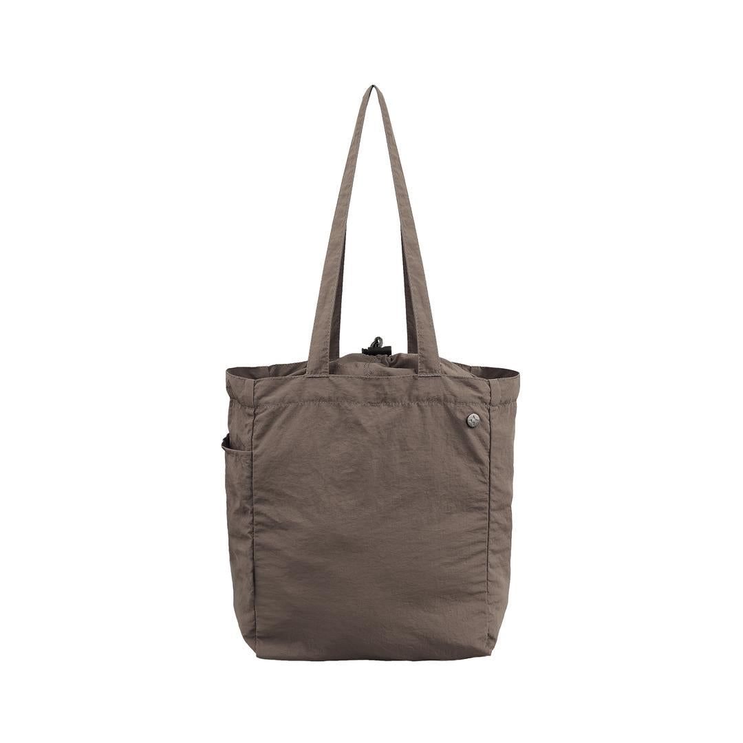 WORLD TRAVELLER Pocket Tote Bag