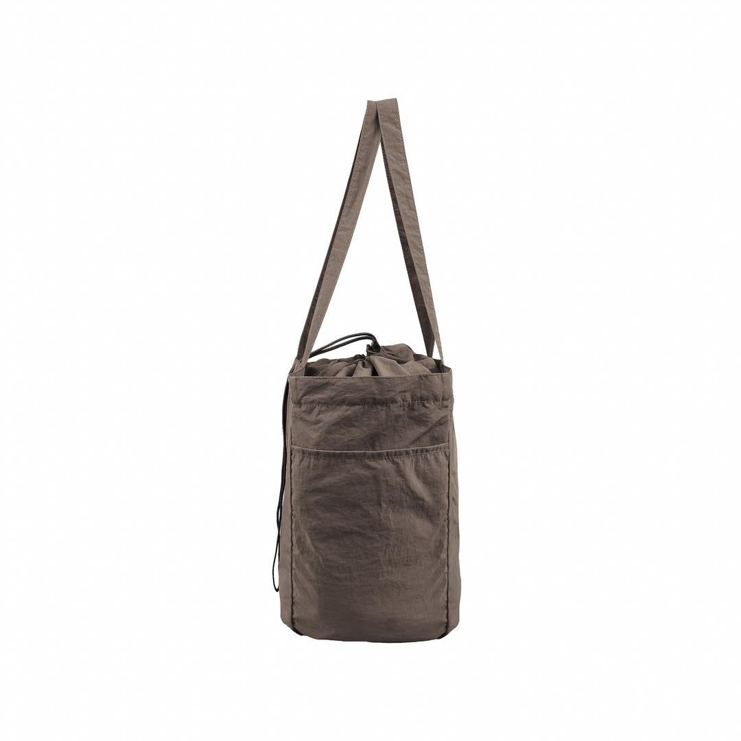 WORLD TRAVELLER Pocket Tote Bag