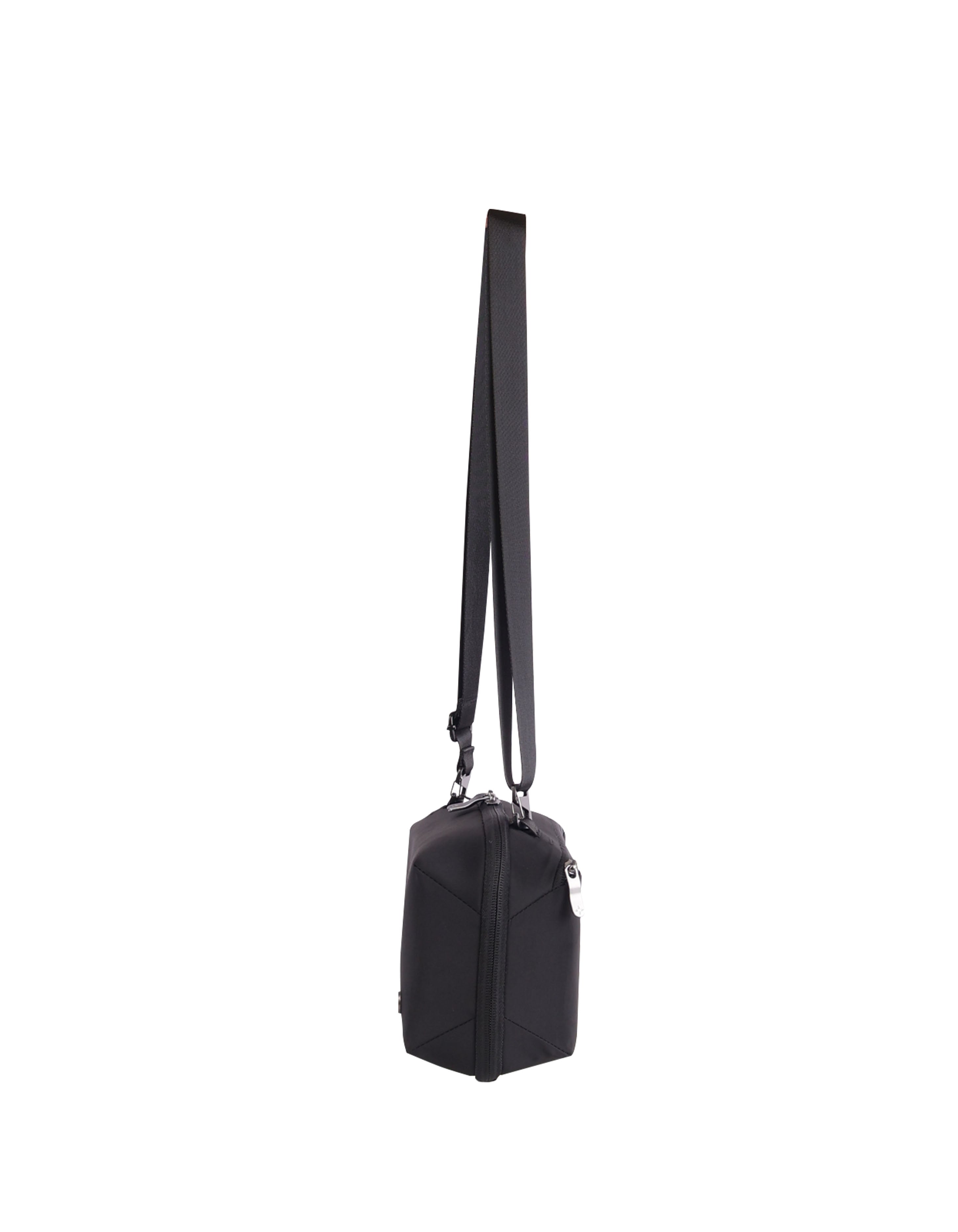 KYOTO TECH POUCH WORLD TRAVELLER