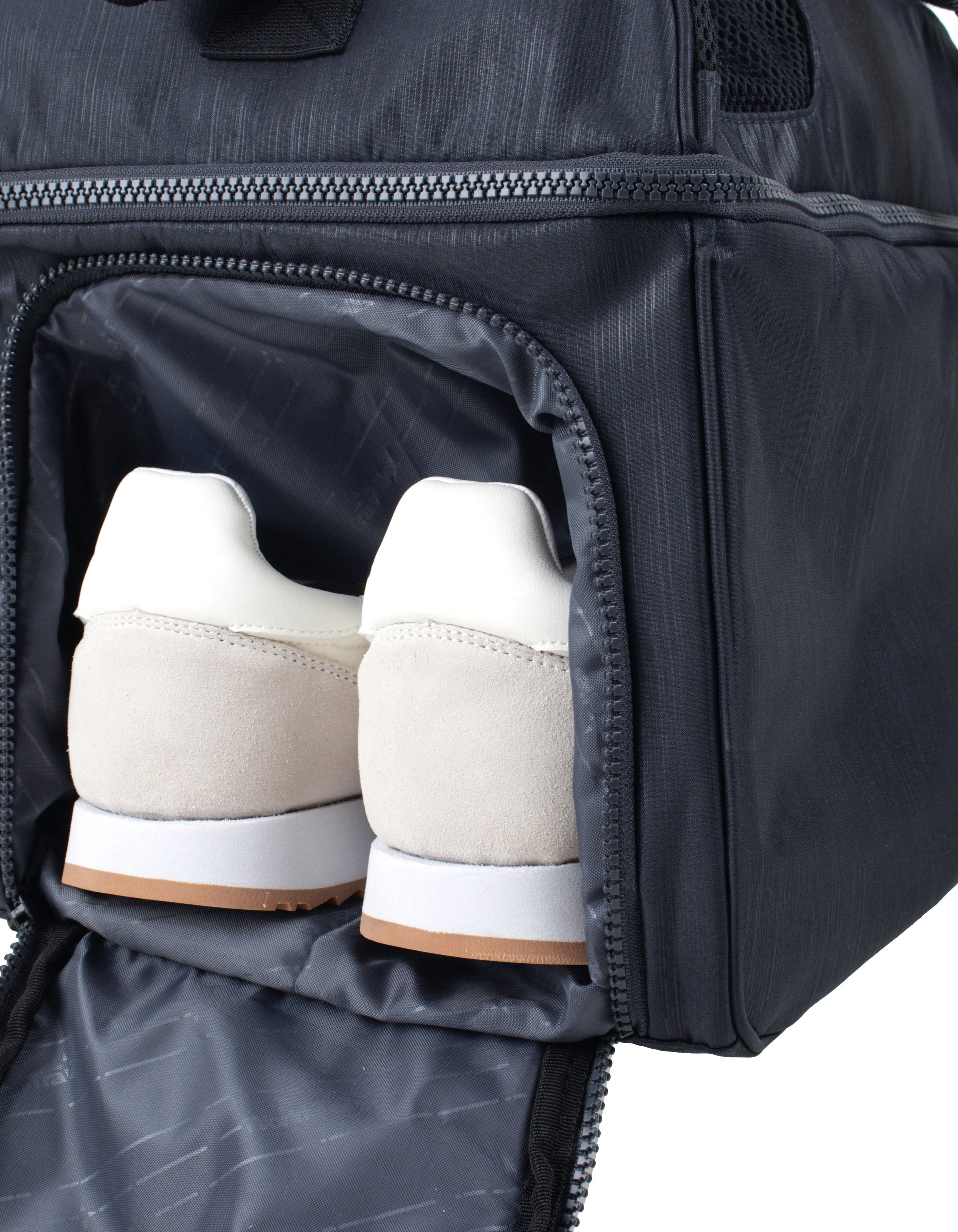 AUCKLAND DUFFLE WORLD TRAVELLER