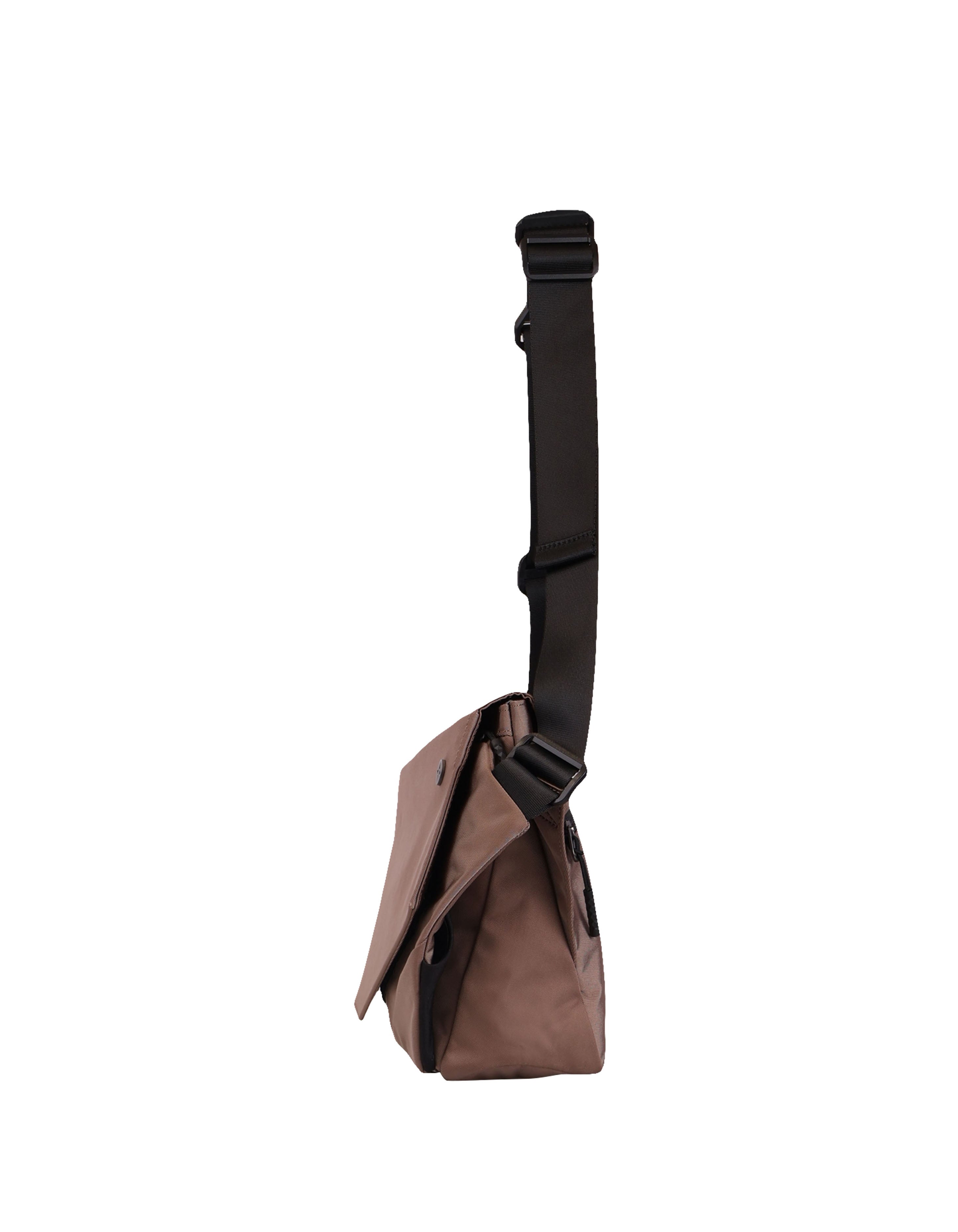 BERGEN MESSENGER BAG WORLD TRAVELLER