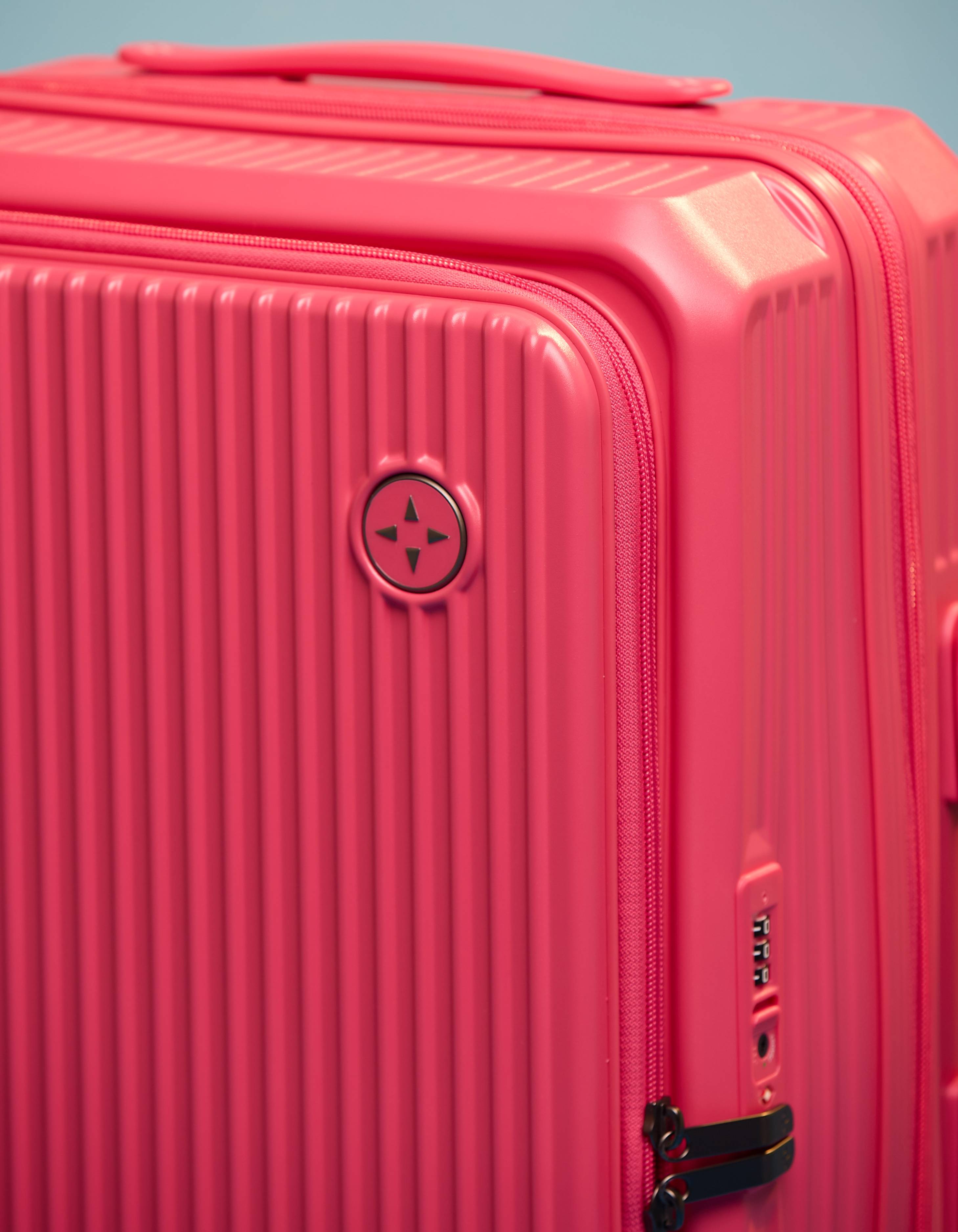 WORLD TRAVELLER DUBAI PACK-ALL MEDIUM+