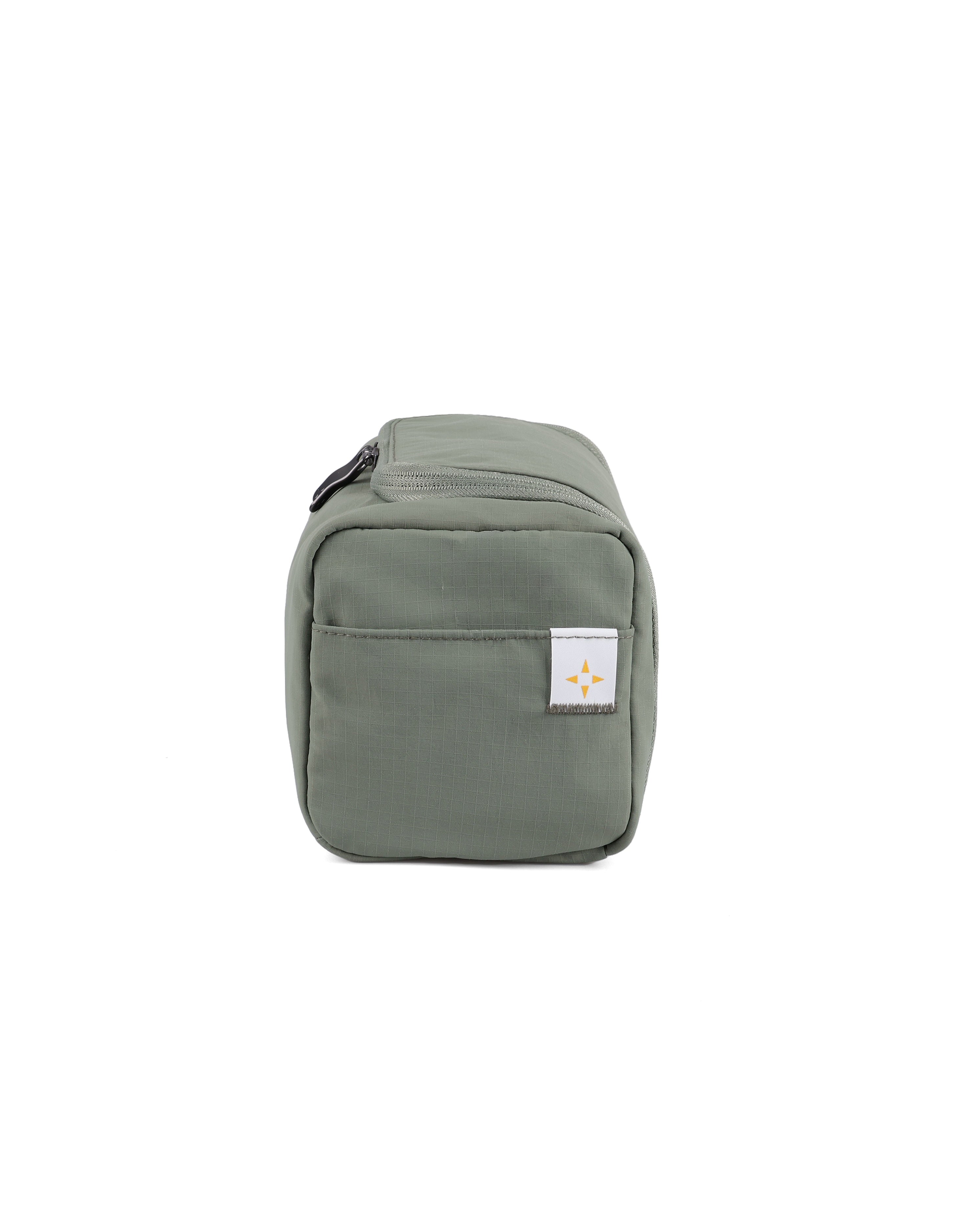 WORLD TRAVELLER TOILETRY KIT ORGANIZER/PACKING CUBES