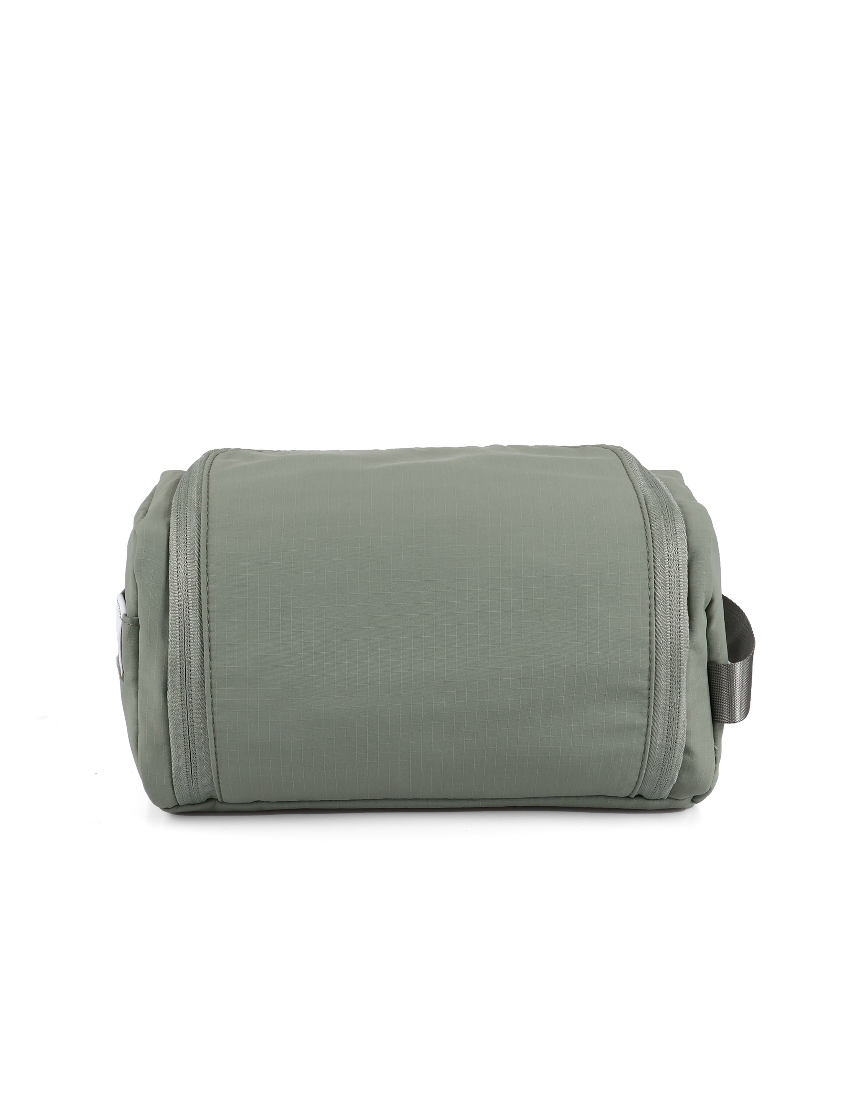 WORLD TRAVELLER TOILETRY KIT ORGANIZER/PACKING CUBES