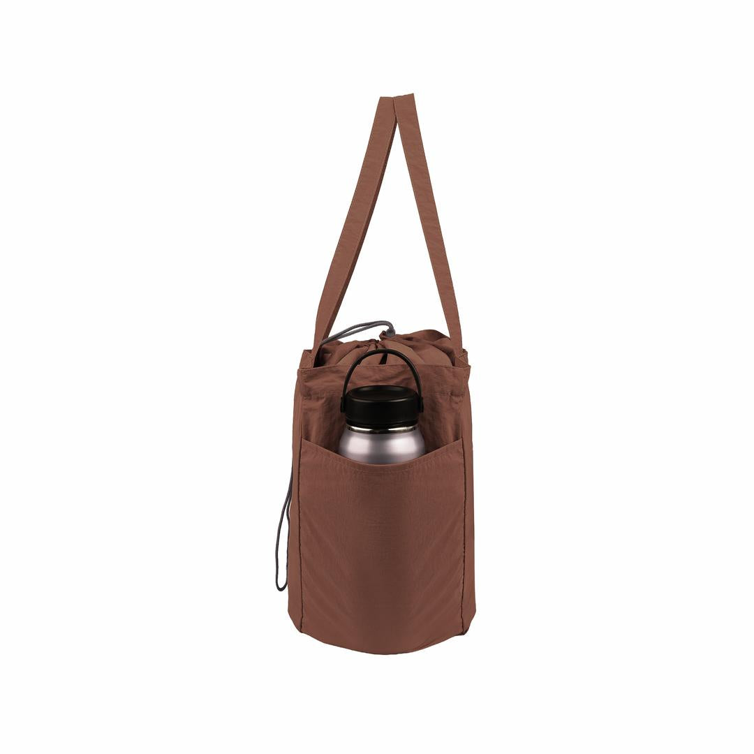 WORLD TRAVELLER Pocket Tote Bag