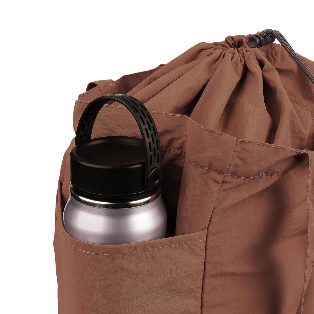 WORLD TRAVELLER Pocket Tote Bag